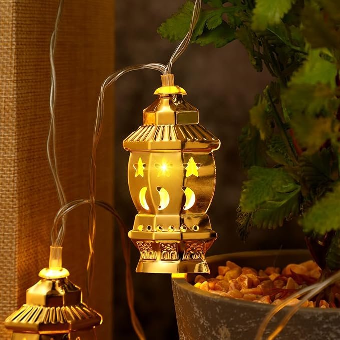 عرض رانر مع 2 كفر كوشن بيج نجوم مع فرع نور رمضان نحاس فانوس