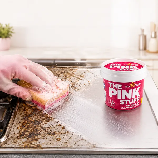 0c9a7725-678e-4a4e-ba7f-70db59e8bae1.webp عرض معجون التنظيف The Pink Stuff + 3 اسبراي التنظيف الجبار Multipurpose Bubble Cleaner + 2 أقوى سفنجة لتنظيف الزجاج